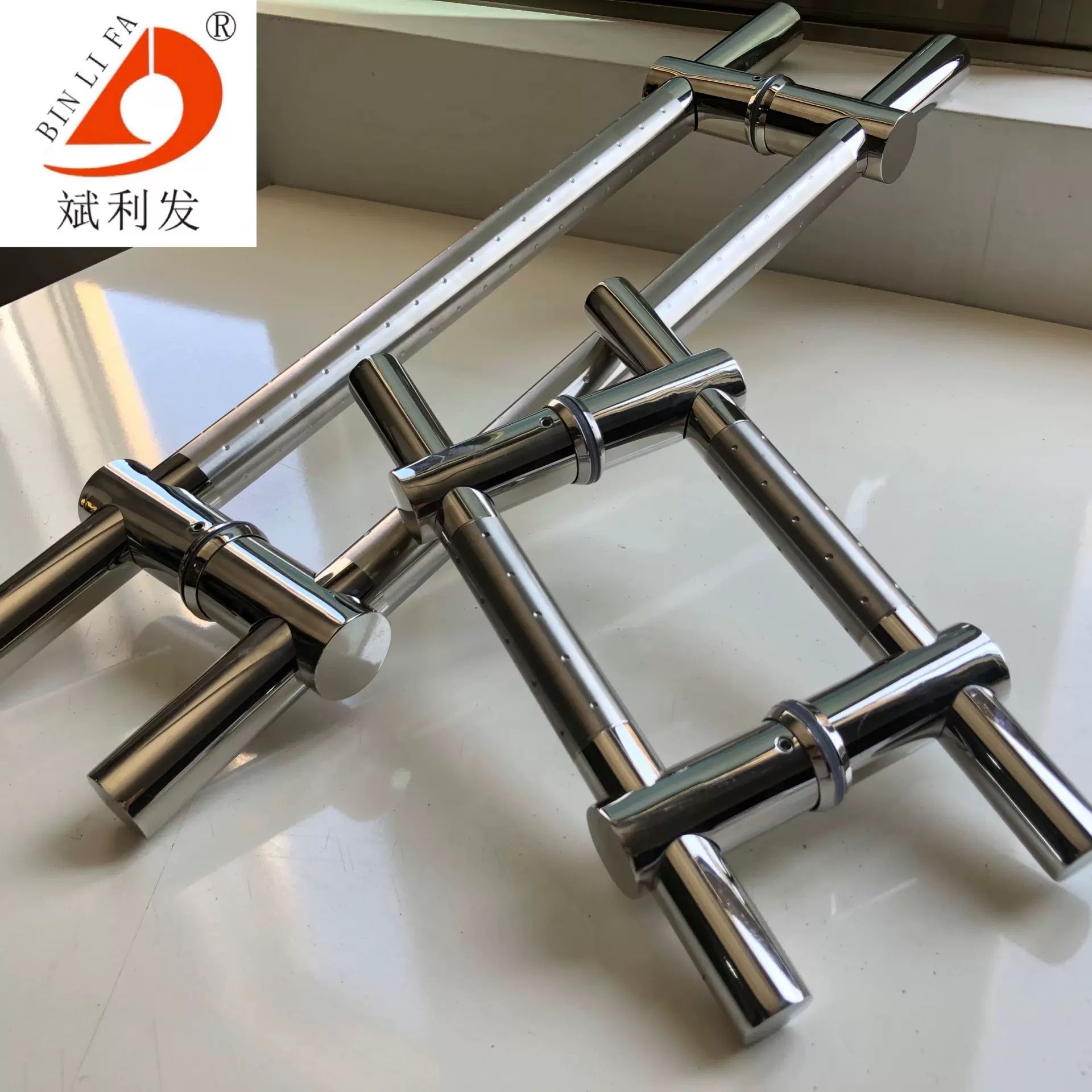 圆管可调节星点拉手/全拉丝/全亮光接受定制 Glass door handle