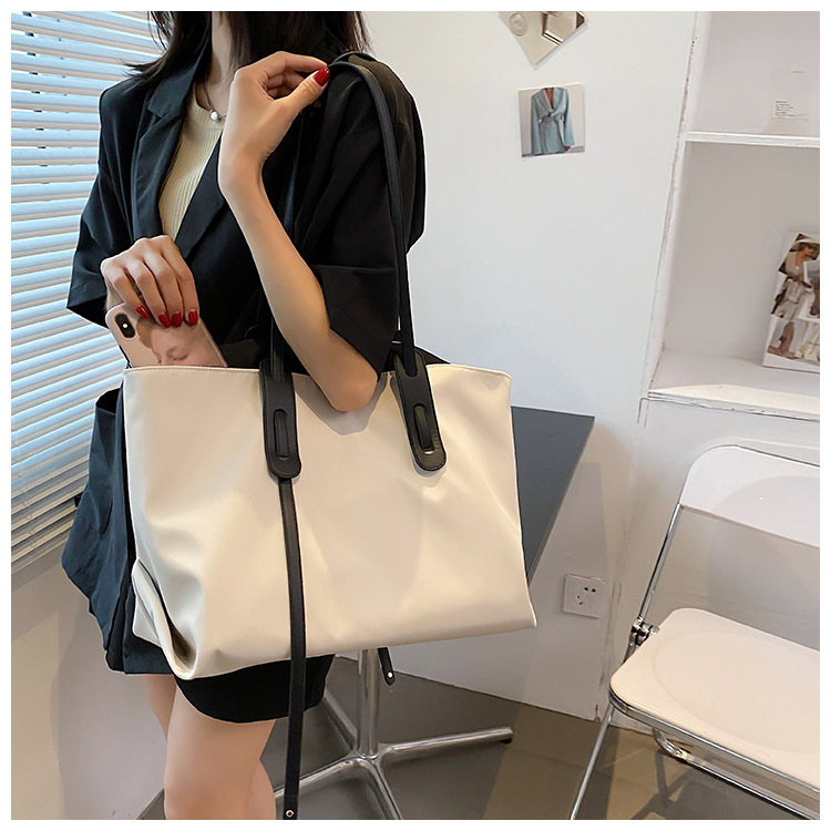 Women's Large Capacity Bag Women's New Fashion All-match Shoulder Tote Bag Casual Simple Oxford Cloth Handbag display picture 45