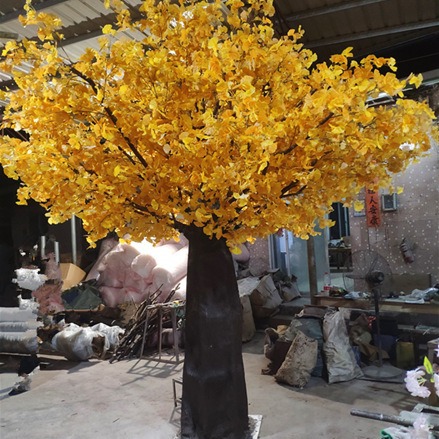 Árbol de ginkgo de simulación a gran escala Restaurante de bodas Hotel Decoración interior Árbol de ginkgo dorado de simulación de FRP artificial