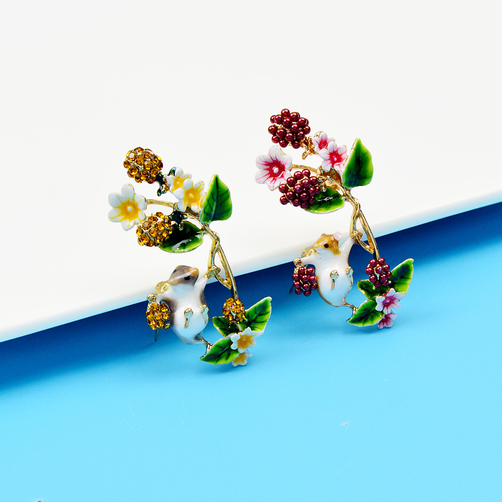 Cartoon Style Flower Metal Women's Brooches display picture 3