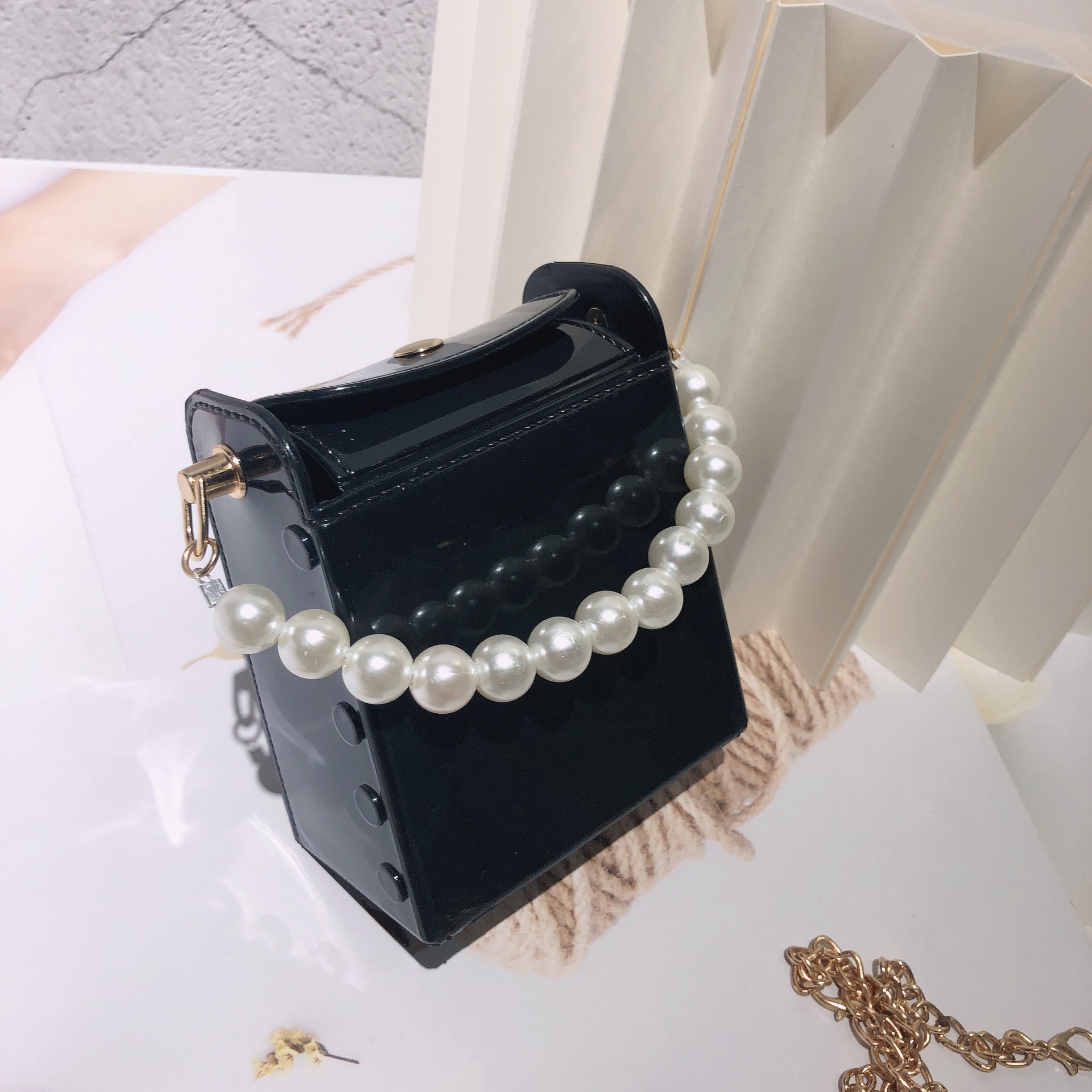 Women's Mini Pvc Solid Color Fashion Square Magnetic Buckle Crossbody Bag display picture 18