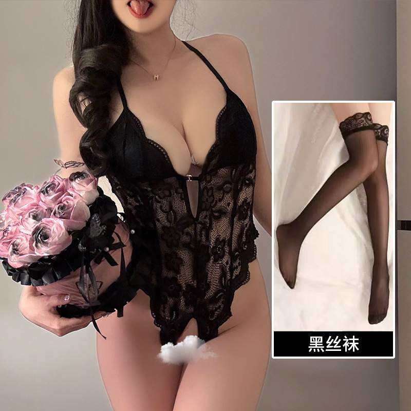 Ropa interior sexy seduce a su esposo, ropa interior clara y divertida, sexo de alto nivel, diversión al aire libre, exposición, entrenamiento, deseo puro, viento y cabello