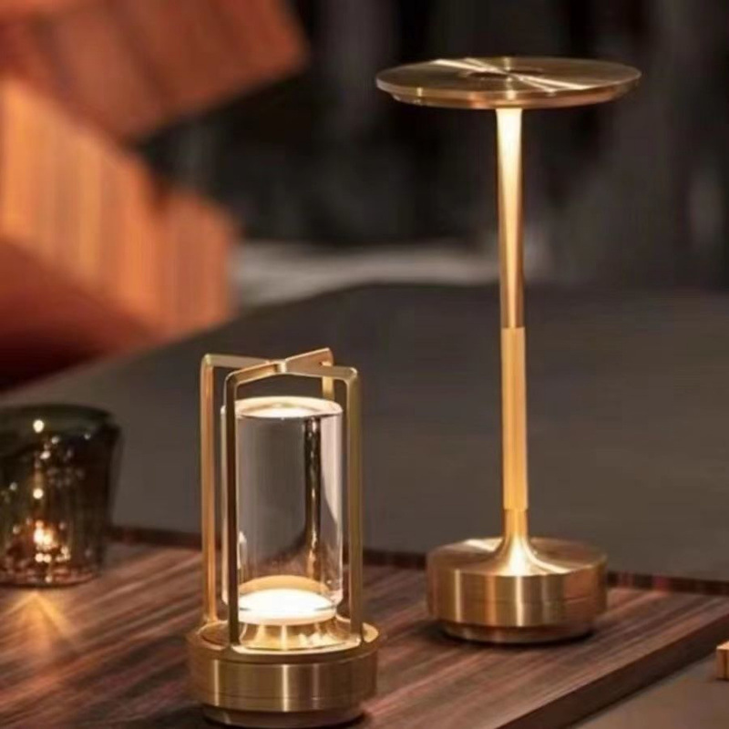 Luz inalámbrica de lujo inalámbrica de cabezal de cama de carga de luz de mesa de bar de dormitorio de comedor lámpara de cabezal de cama lámpara de mesa retro lámpara de noche