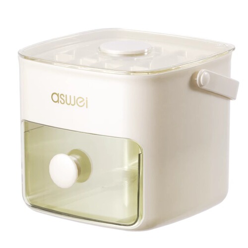 A stylish and practical ice cube tray with a sleek design, perfect for making ice balls. It features a large capacity and is ideal for home use, serving as a versatile ice bucket for storing and serving ice.