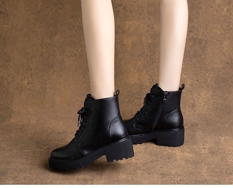 Echtes weiches Leder Martin 2024 Neue Herbst-/Wintermode Dicker Absatz Schnürstiefel für Kinder Vielseitige Stiefel Damenschuhe_voghion.com