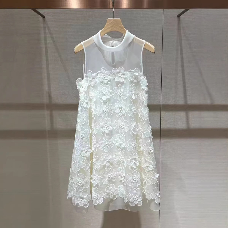 Luxurious White Lace Dress with 3D Floral Embroidery for Birthday Parties, New Spring 2026 Style Princess Dress