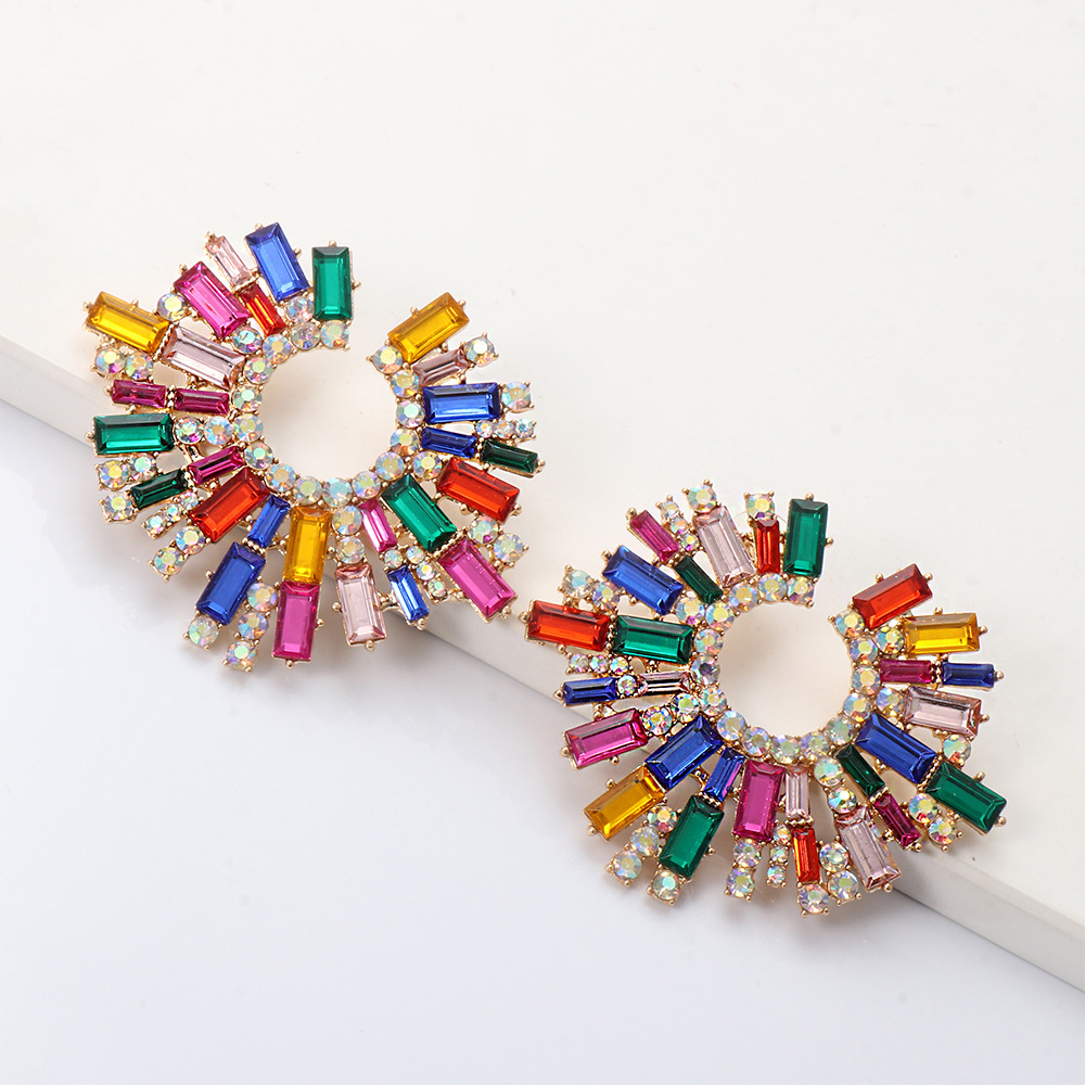 Korean Fashion Diamond Elegant Earrings display picture 16