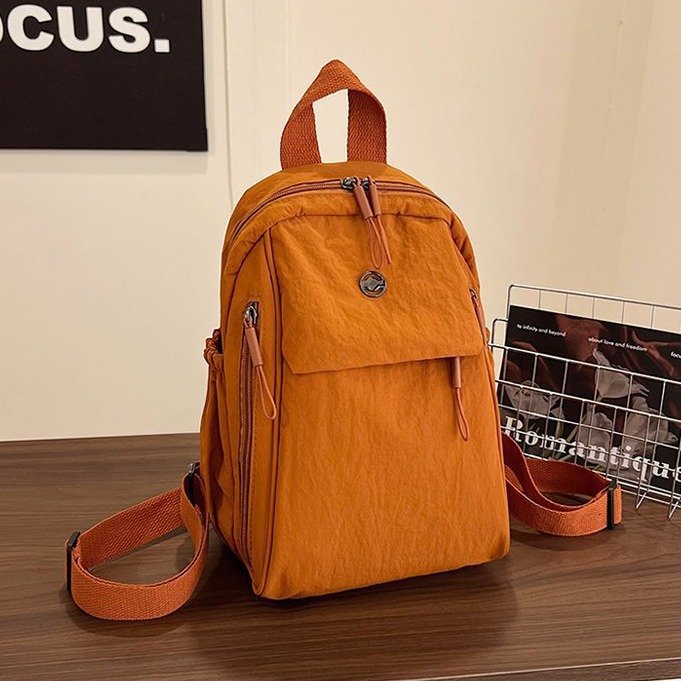 双肩包女2026新款时尚轻便大容量多功能背包尼龙布百搭女士旅行包