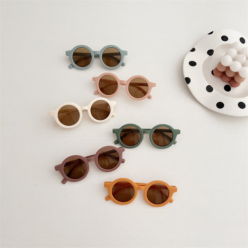 Ins-style candy-colored round-frame children's sunglasses, trendy and stylish for babies, suitable for fashion shows, photoshoots, and creating unique looks with sunglasses