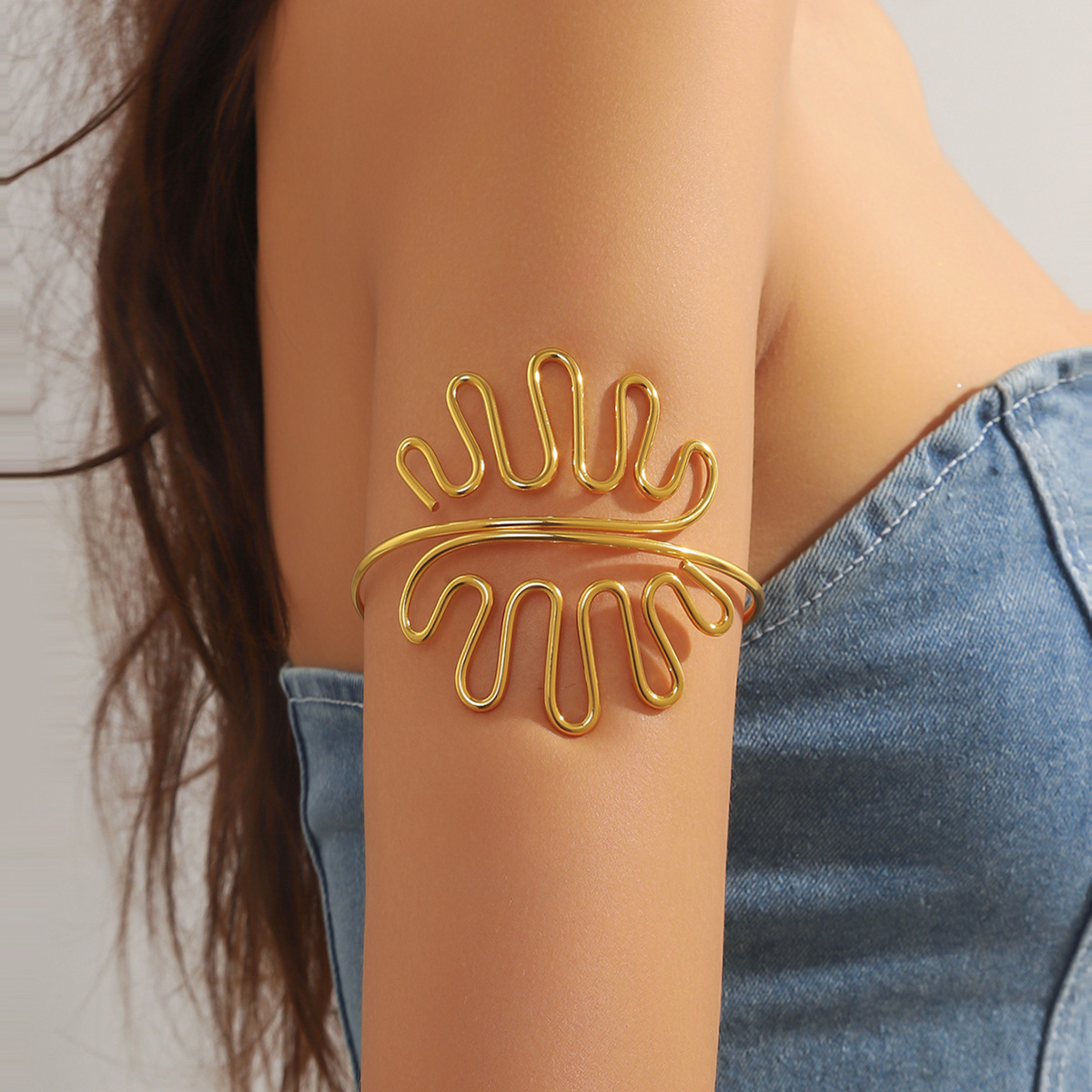 36g Weight arm bracelet Classification 1 Piece Quantity Daily Occasion Alloy Material Round, Curve, Leaves Pattern All Seasons Season Women's Gender Simple Style Style Wholesale Jewelry Simple Style Round Curve Leaves Alloy Arm Bracelet 无