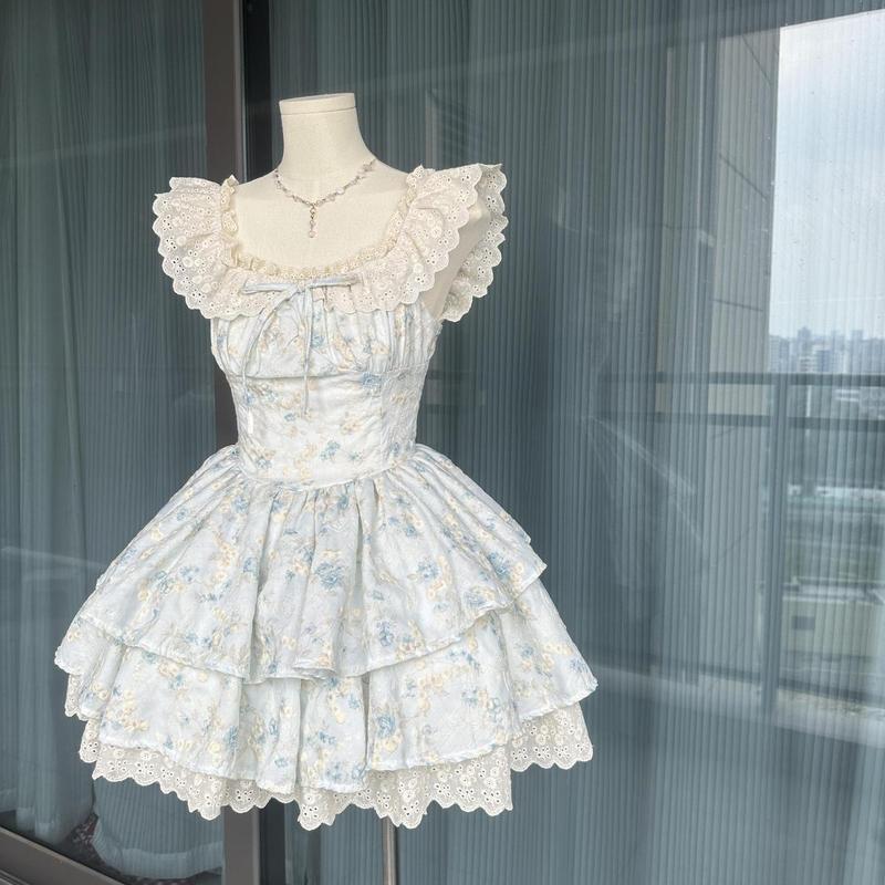 法式甜美碎花小飞袖连衣裙夏季新款千金感收腰纯欲风公主蓬蓬裙|undefined