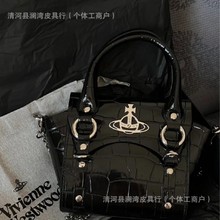 ��̫������{�~�yͨ�����ǰ�ţƤ�����б���Ůʿ������2025�¿�