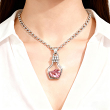 跨境水晶项链女合金镶钻设计感漂流瓶吊坠时尚精致轻奢高级感配饰