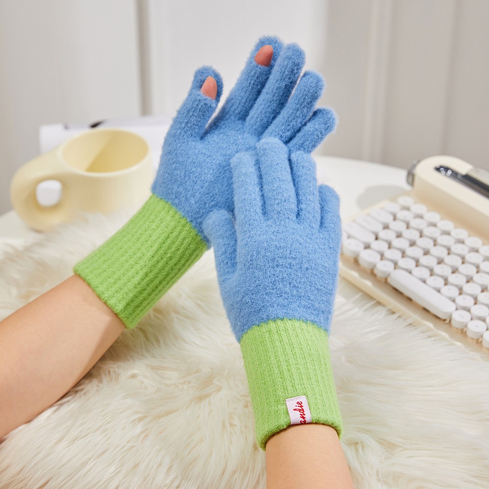 Sky blue [original macaron color knitted gloves]