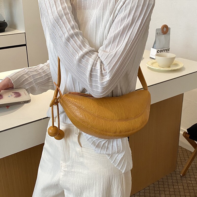 2026 New Half-Moon Bag for Women, Soft Leather Underarm Bag, Niche Design, Textured, Daily Commuting, Retro Shoulder Crossbody Bag