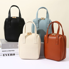 新款化妝包高顏值簡約便攜防水大容量洗漱包手提旅行化妝品收納袋