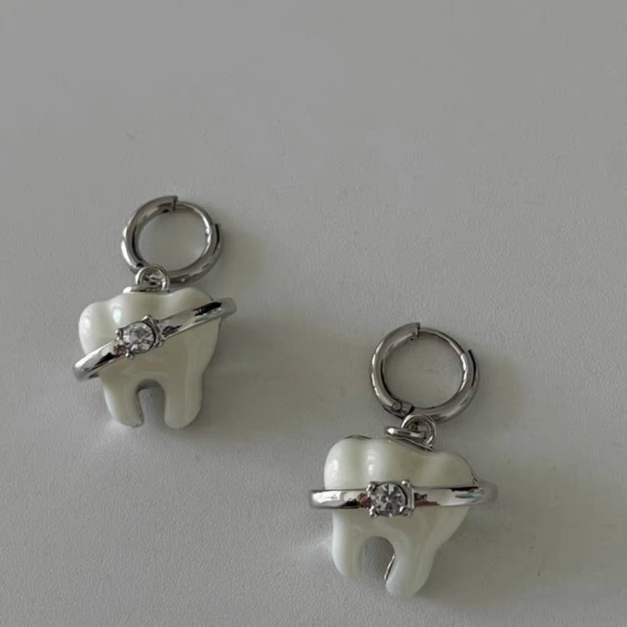Tooth series earrings Diamond-embedded tooth earrings ear buckle y2g hot girl Asian culture sweet cool earrings niche ins style