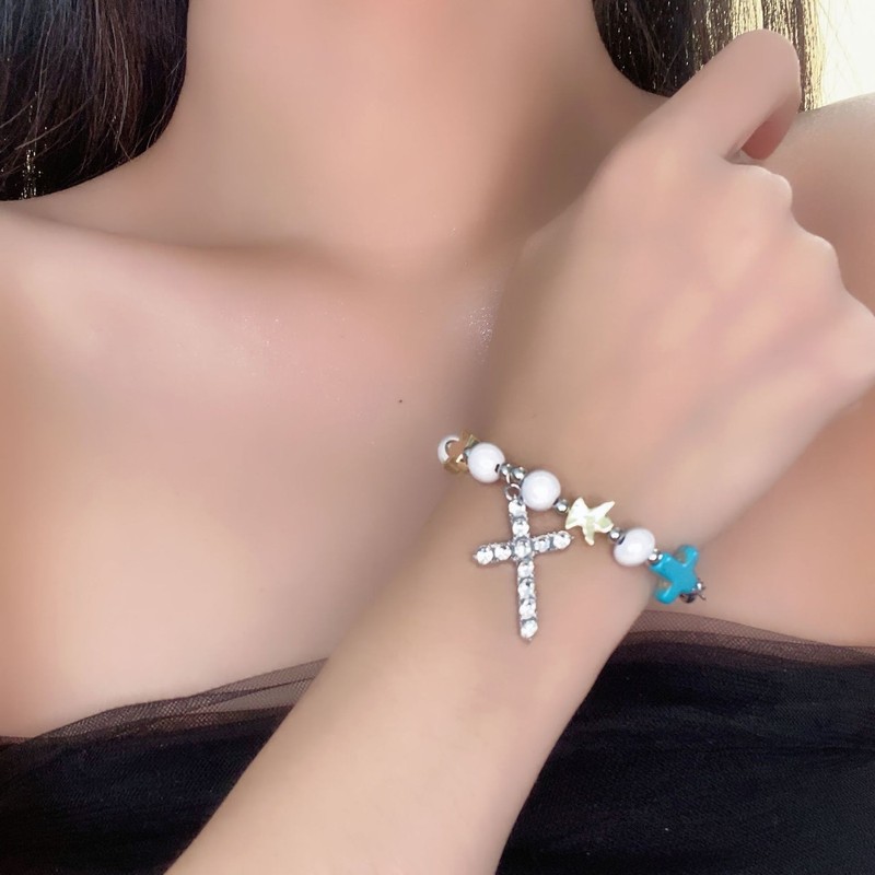 新款十字架手链小众轻奢高级感配饰精致设计个性时尚气质百搭手饰|undefined