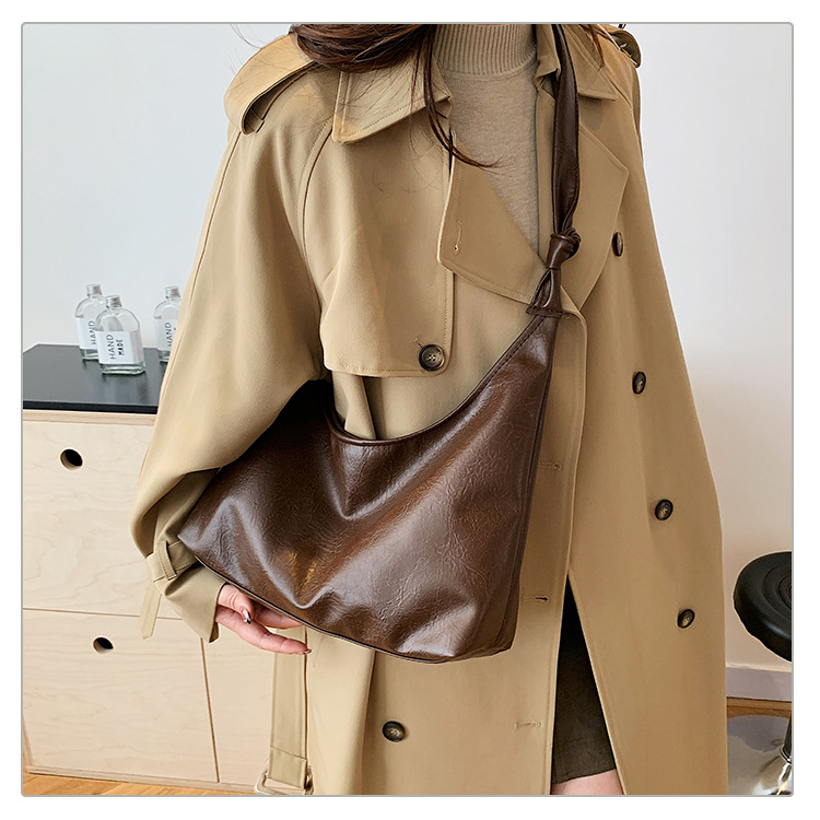 Large-capacity commuter bag for women, 2024 new style, fashionable and retro single-shoulder bag, casual and versatile, underarm tote soft leather bag undefined