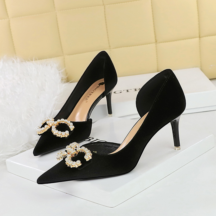Elegant Women's Suede Stiletto Pumps With Rhinestone And Pearl Bow_voghion.com