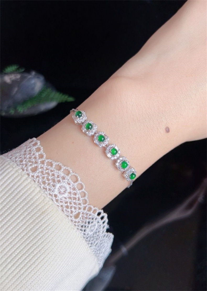 Vòng tay đá ngọc bích tự nhiên A hàng băng chủng mặt trứng cắt S925 bạc xi mạ vàng họa tiết hồ lô chi tiết 25