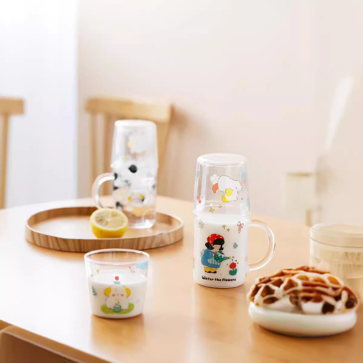 Personalidad creativa de vidrio de agua bebida taza de leche de dibujos animados de niña taza de silicona alta taza de marca acompañante regalo alto valor facial