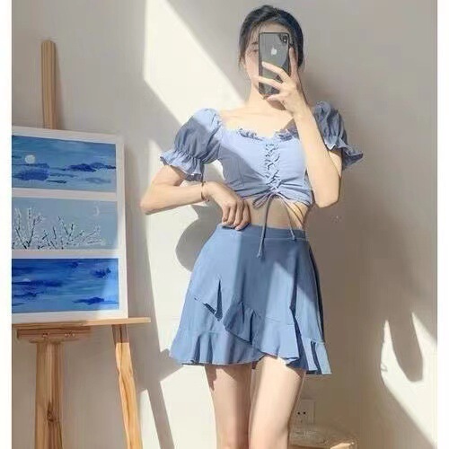 Swimsuit for girls, summer girl, split skirt, two-piece set with flat angles to cover the flesh and look slim, conservative student sleeved hot spring swimwear