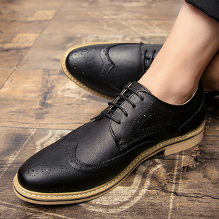 Men's pointed leather shoes British style trendy vintage brogue flower men's shoes business break leather shoes