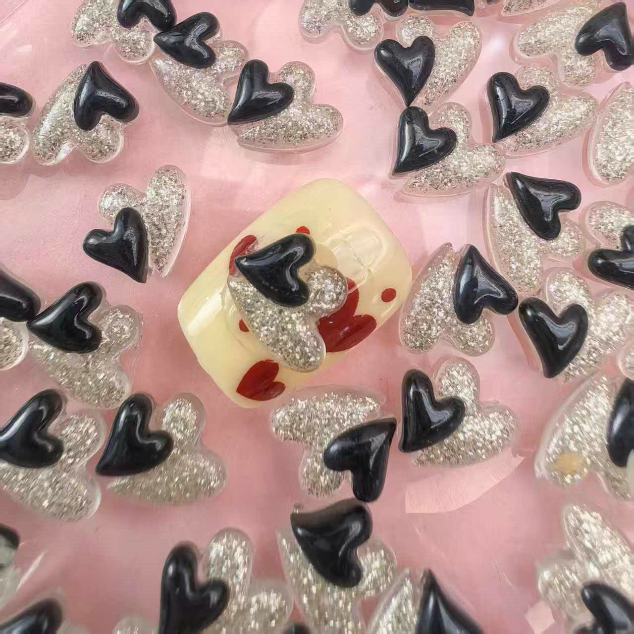 双心爆闪夜光美甲饰品_15.jpg