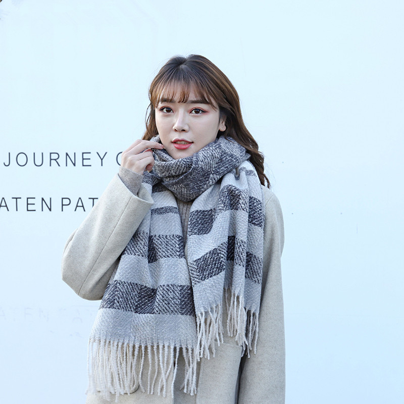 Demi-season keep warm scarf