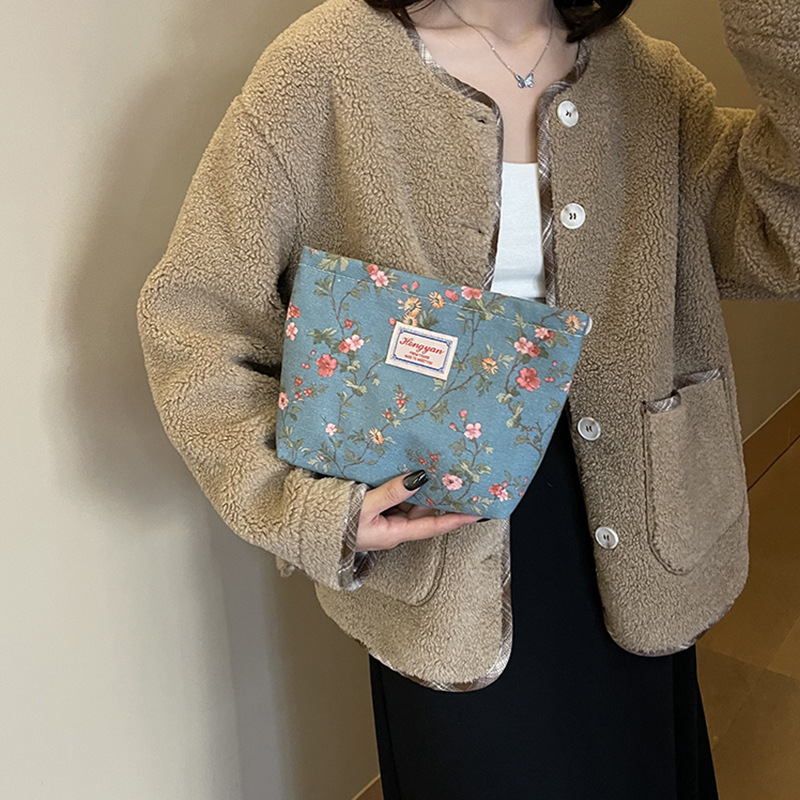 cosmetic bag