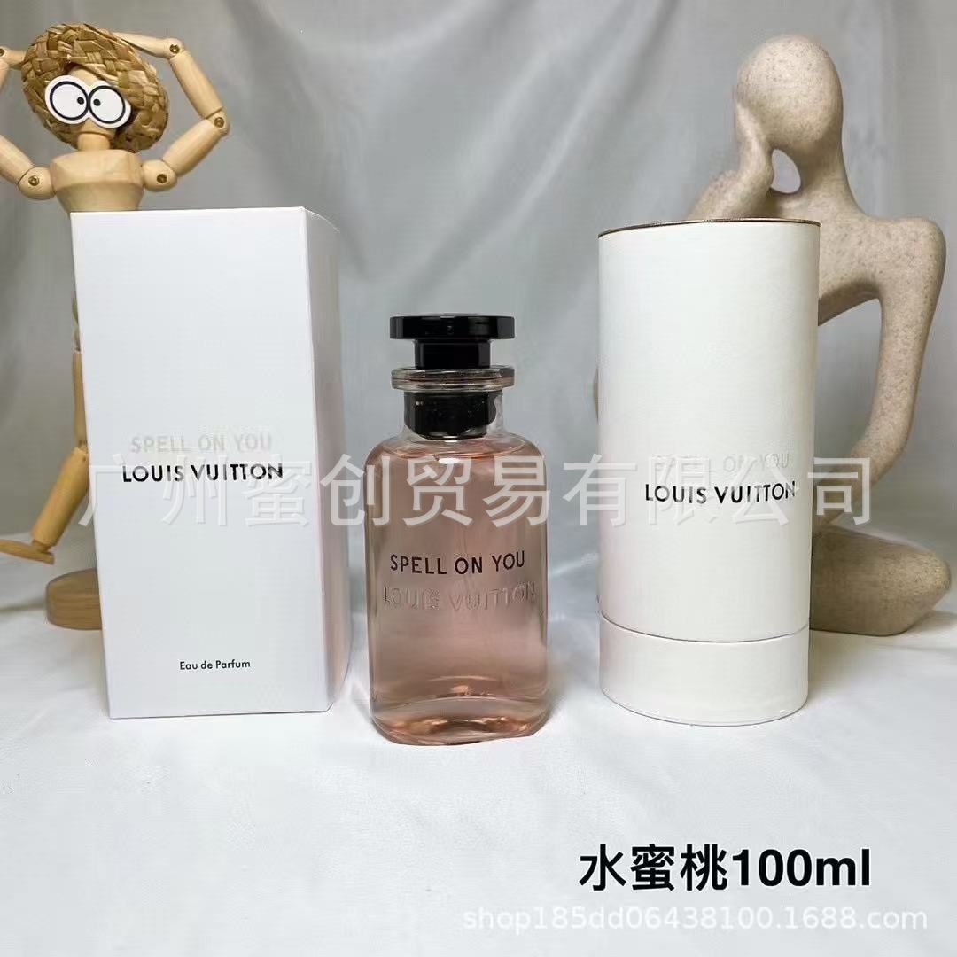 Marca vietnamita No Man 's Land Blue Wind Bell Peras británicas Negro Blanco Teddy Bear Rose Water Rojo 540 Perfume