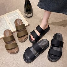厚底一字拖女外穿2025年春夏季新款休闲时尚沙滩防滑透气凉拖鞋潮