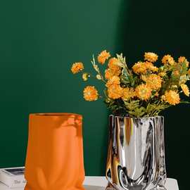 北欧风轻奢莫兰迪褶皱花瓶摆件客厅电视柜玄关餐桌床头陶瓷插花r^