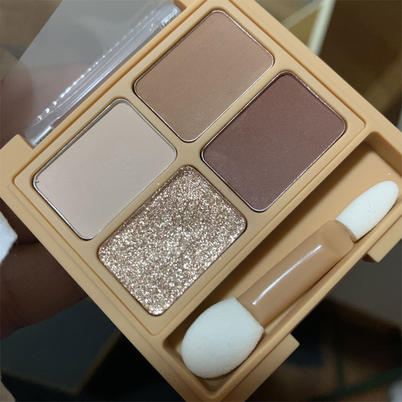 翠黛闪亮丝滑四色眼影芝麻盘修容哑光大地色新手彩妆加工定制oem