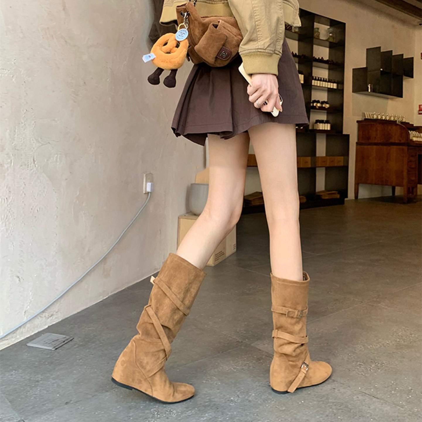 2025 Autumn/Winter New Vintage Matte Height-Increasing 6cm~ Korean Style Round-Toe Buckle Strap Soft Wrinkled Slimming High Boots