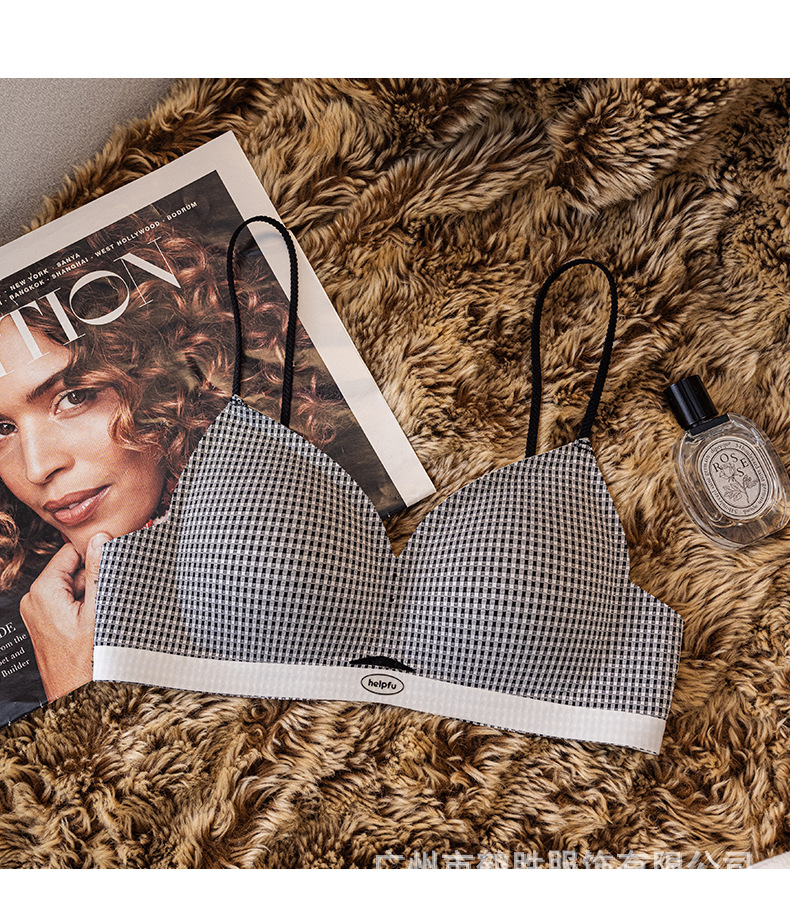 Ropa interior, pechos pequeños de mujer, fruncido, soporte suave, leche, tirantes ligeros, hermosa espalda, sujetador de texto para niña, sujetador sin costuras, celosía