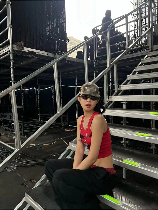 现货金智妮jennie同款印花圆领无袖背心女夏修身显瘦短款舞蹈上衣|undefined