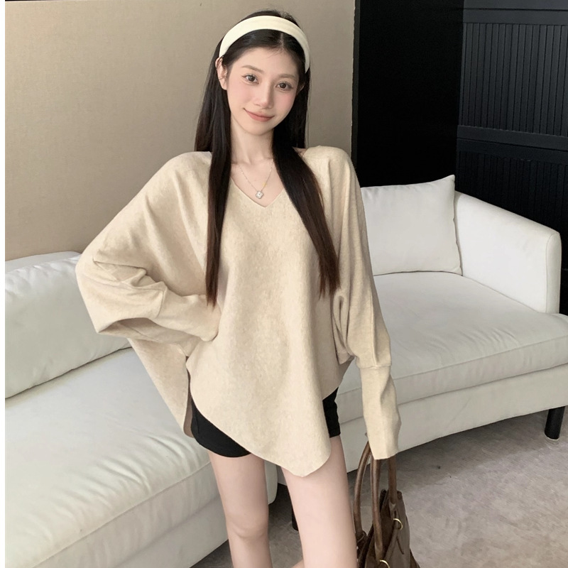 复古慵懒风V领新款辣妹内搭秋冬时尚宽松气质别致蝙蝠袖上衣女ins