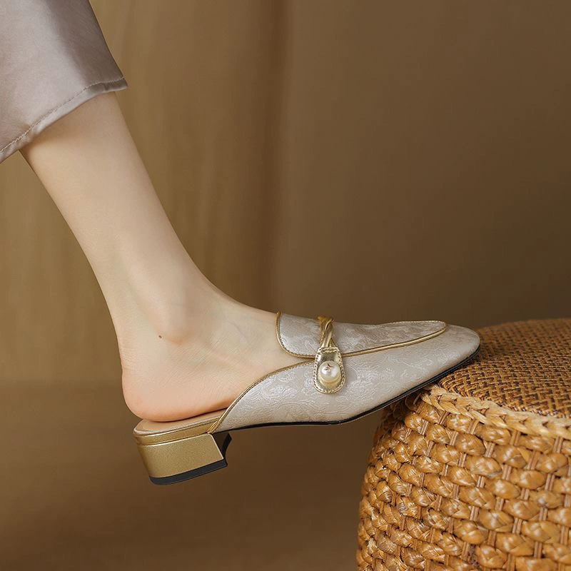 Новый китайский стиль багажная головка половина шлепанцы снаружи носить 2024 новые летние ретро женские туфли сандалии женские туфли Мюллер