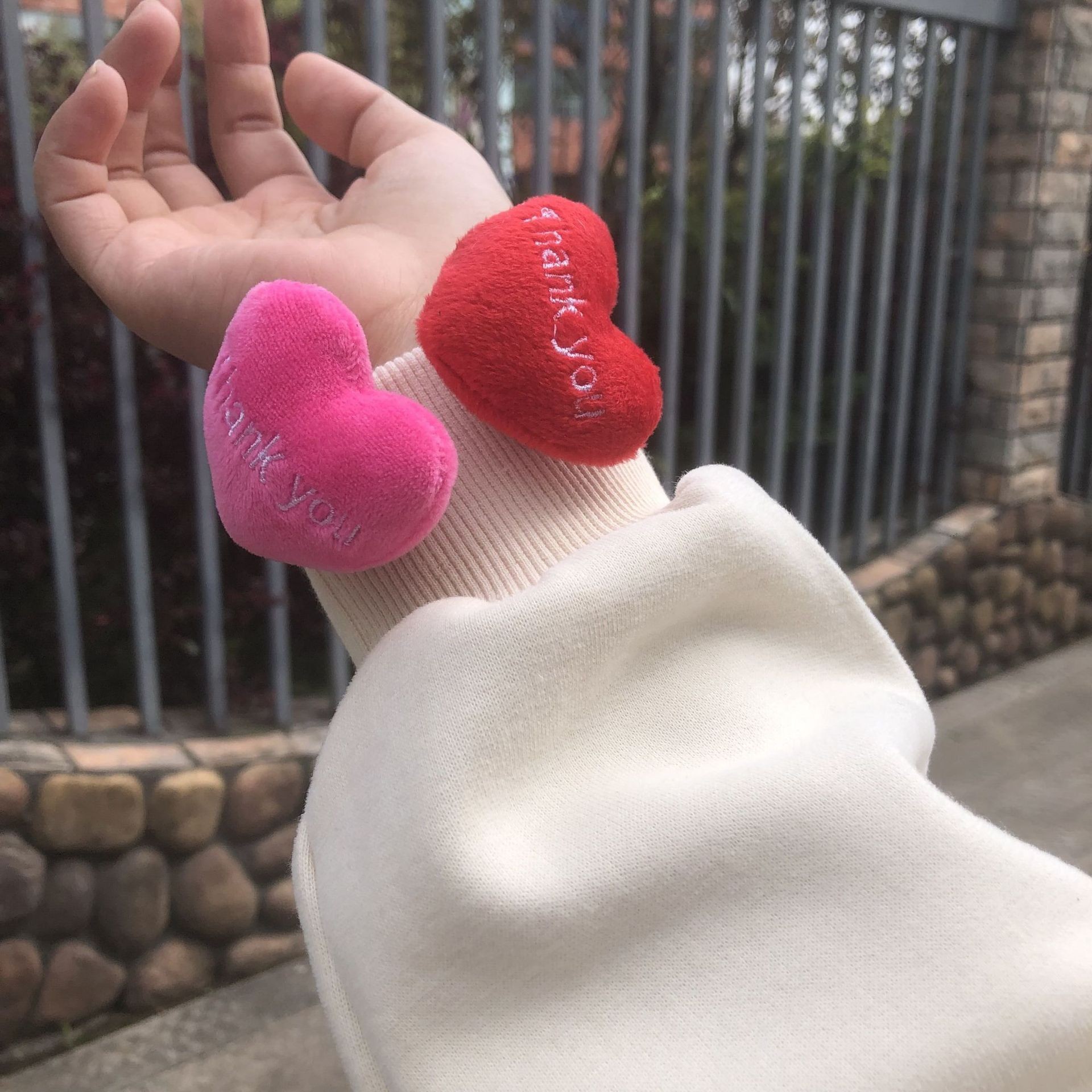 Yiyang Qianxi mismo estilo pequeña flor roja broche de horquilla de doble uso broche de horquilla de amor flor BB clip pulsera anillo de presión