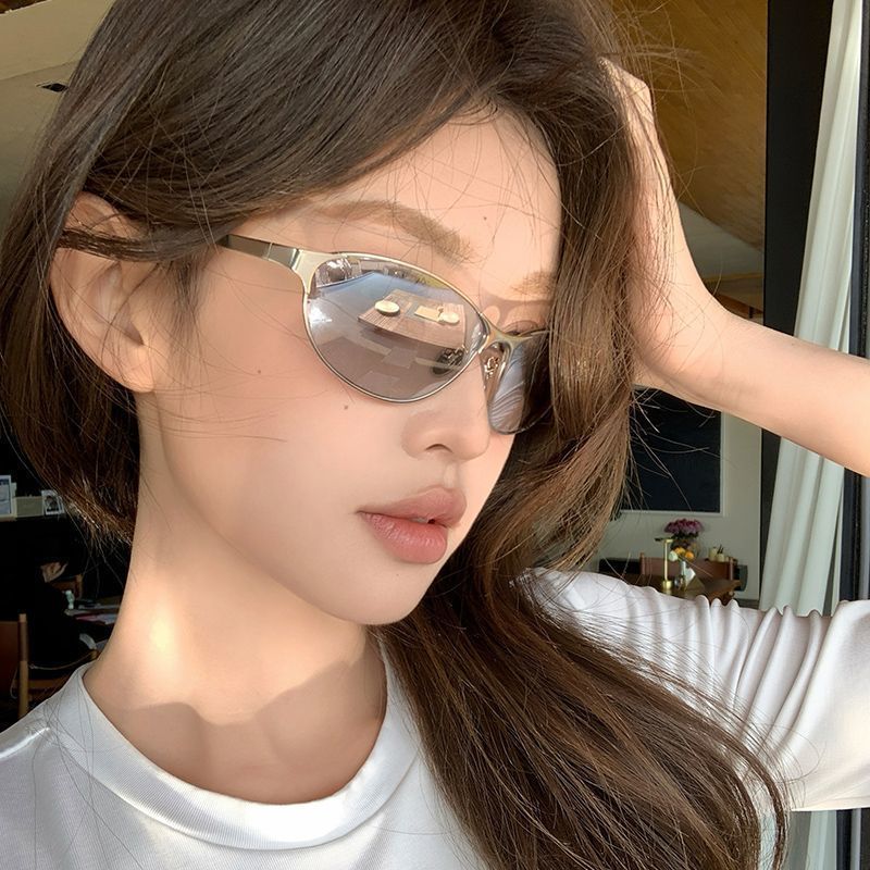 2026 nuevo estilo de metal viejo estilo de dinero retró gafas de sol de tendencia cara pequeña red hot girl gafas de sol de gato de alto nivel image 5