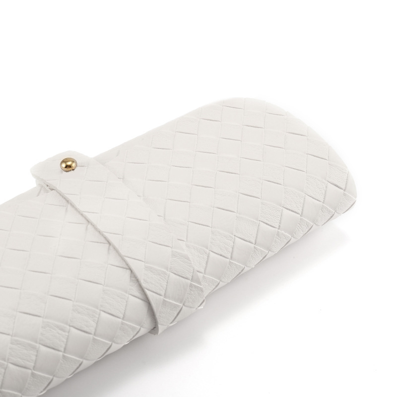 Fabricante en stock pu flocado nueva moda simple suave gafas bolsa caja de embalaje al por mayor