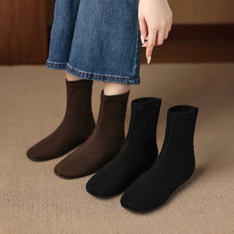 Round-toe slimming suede ankle boots for women, 2026 new versatile French-style flat sock boots, slim-fit women's slip-on boots Round-toe slimming suede ankle boots for women, 2026 new versatile French-style flat sock boots, slim-fit women's slip-on boots