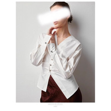 2025新款春夏季法式白色V领衬衫女不规则小众别致免熨烫白衬衣