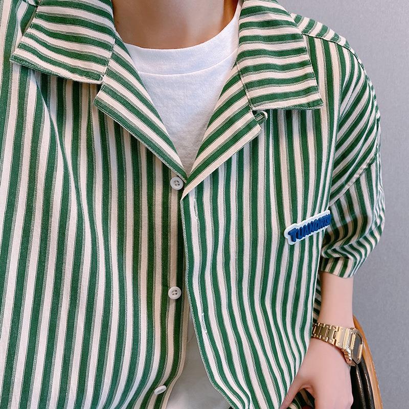 2023 nuevo verano nacional moda High Street rayas verticales cuello cubano perfil flojo perezoso camisa de manga corta hombres ins moda