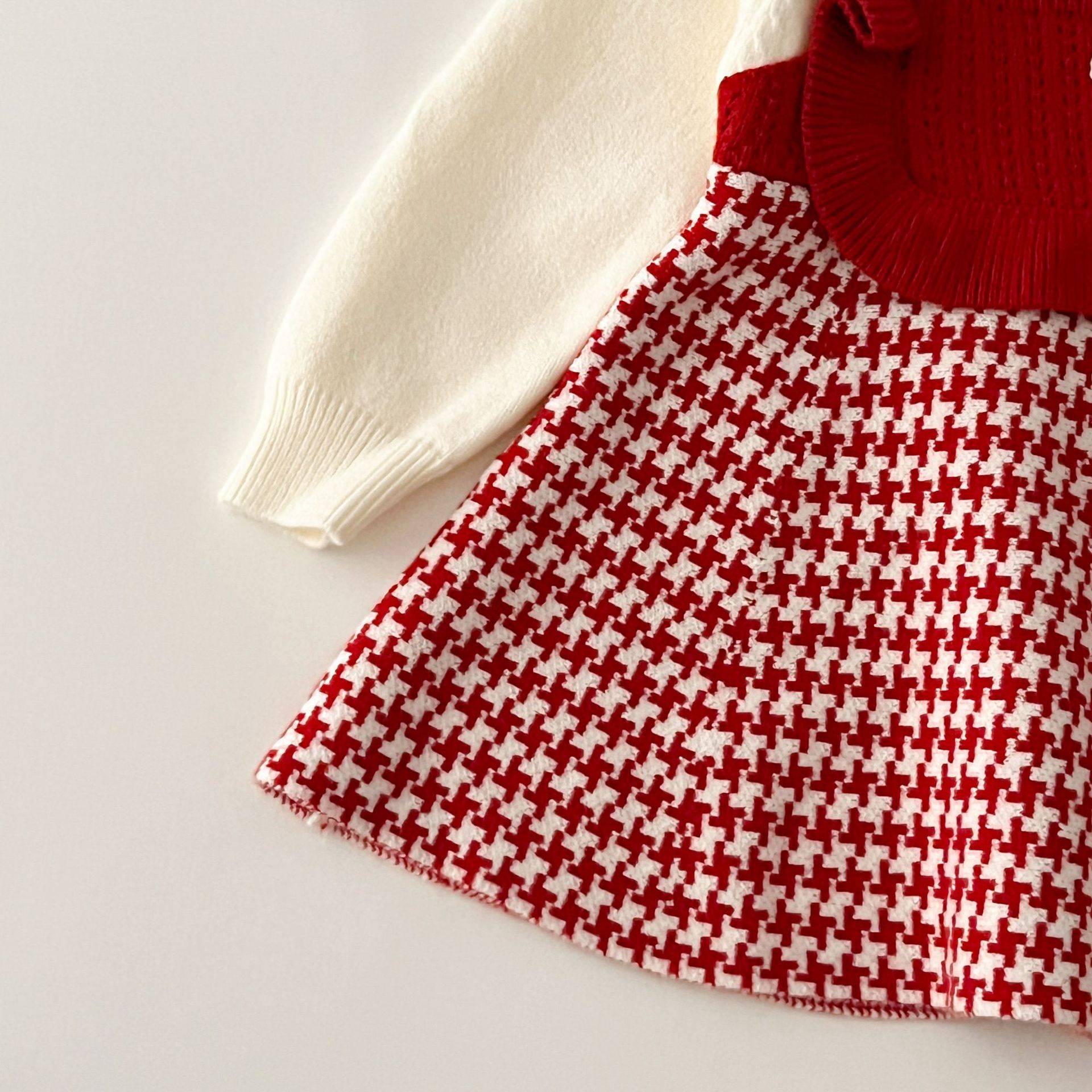 JINYONG 2024 New Cute and Sweet Small Flower Girl's Knitted Dress_voghion.com