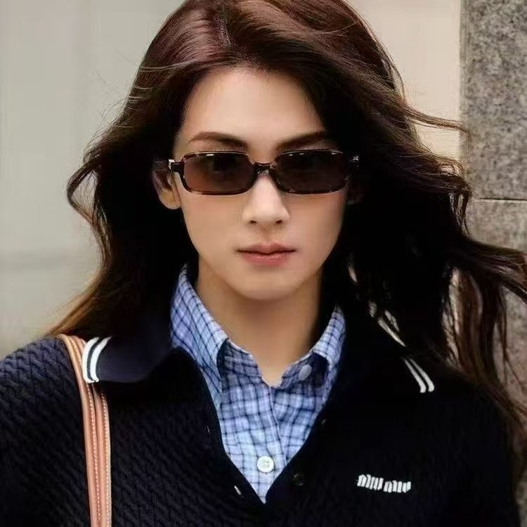 Internet-famous Small Frame Square Anti-blue Light Plain Plain Mirror M Letter Fashion Street Photographs Trendy All-match Sunglasses