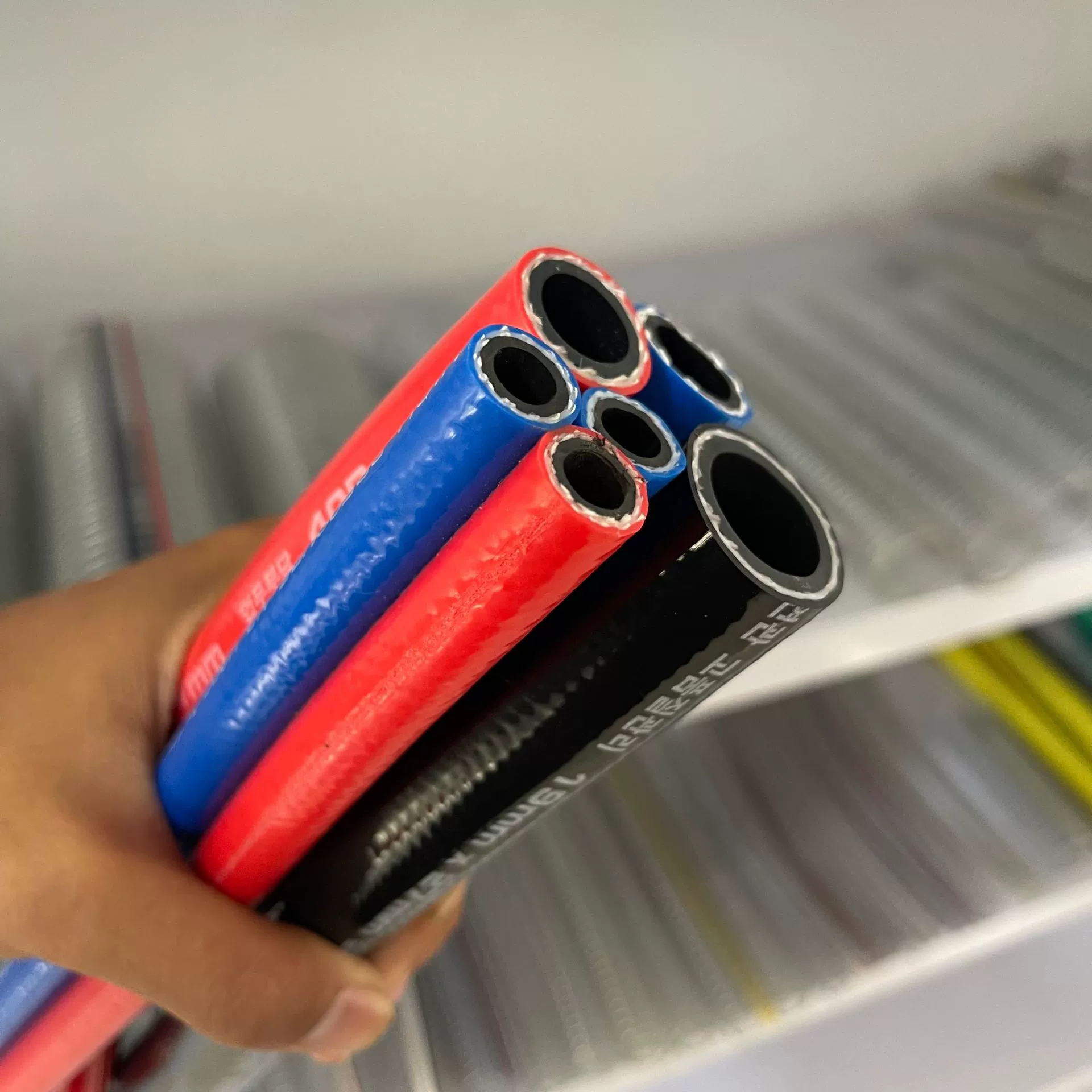 Трехклеевая двухпроводная кислородно-ацетиленовая трубка из ПВХ, двухцветная двухшарнирная, высокая Газовая резка, трубка для пневматического пистолета, Взрывозащищенная, износостойкая, устойчивая к высоким температурам