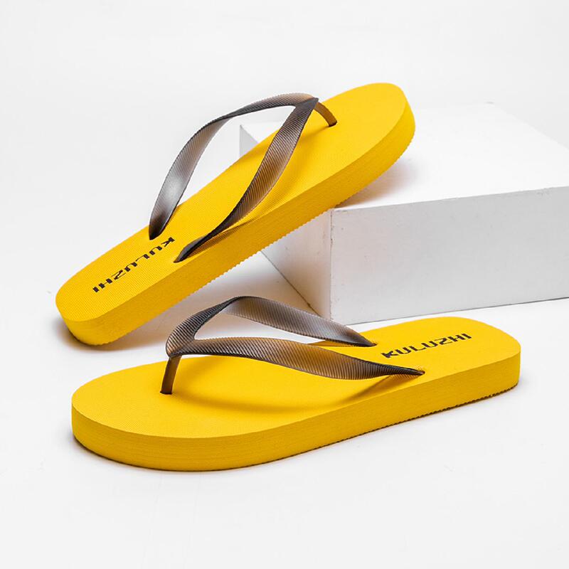 Vietnamese Men's Flip-Flops, Durable and Breathable Outdoor Beach Sandals, Men's Thong Flip-Flops with a High-End Feel Vietnamese Men's Flip-Flops, Durable and Breathable Outdoor Beach Sandals, Men's Thong Flip-Flops with a High-End Feel